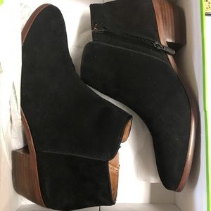 Sam Edelman Black Petty Flat Inside Zip Bootie